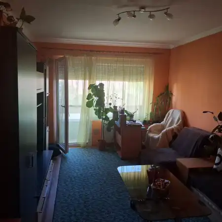Eladó panellakás, Békéscsaba 2 szoba 55 m² 25.5 M Ft