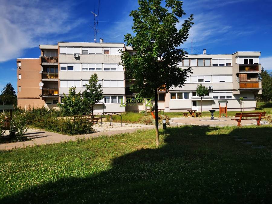 eladó panellakás, Bélapátfalva