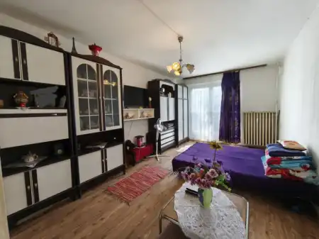 Eladó panellakás, Budapest, III. kerület 2 szoba 57 m² 57.99 M Ft