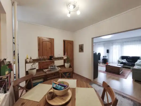 Eladó panellakás, Budapest, III. kerület 1+2 szoba 67 m² 105 M Ft