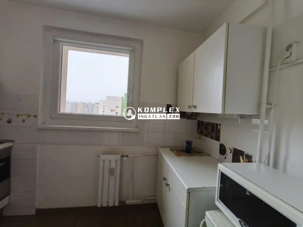 Budapest, III. kerület - Békásmegyeri ltp. Duna felől