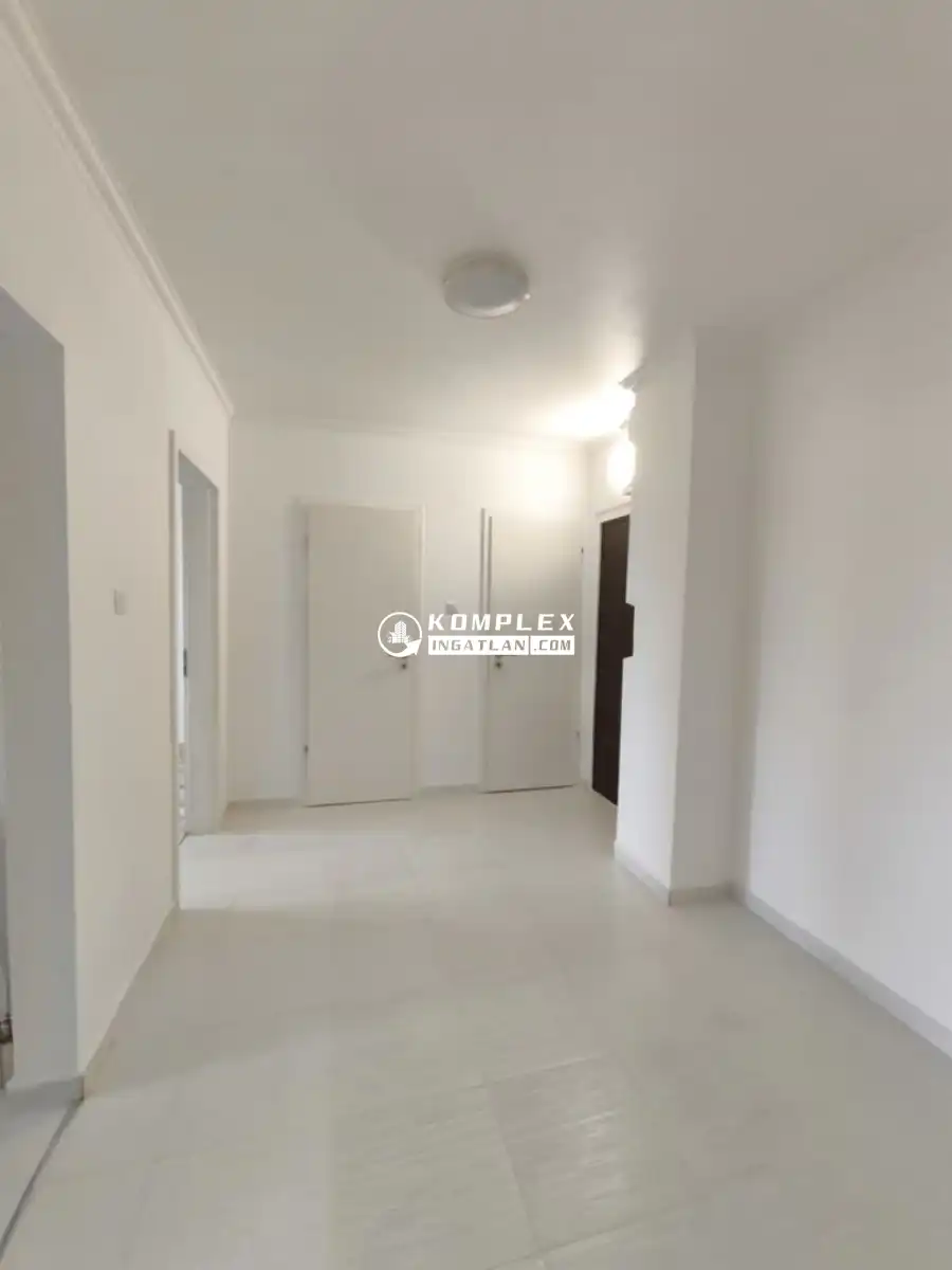 eladó panellakás, Budapest, III. kerület