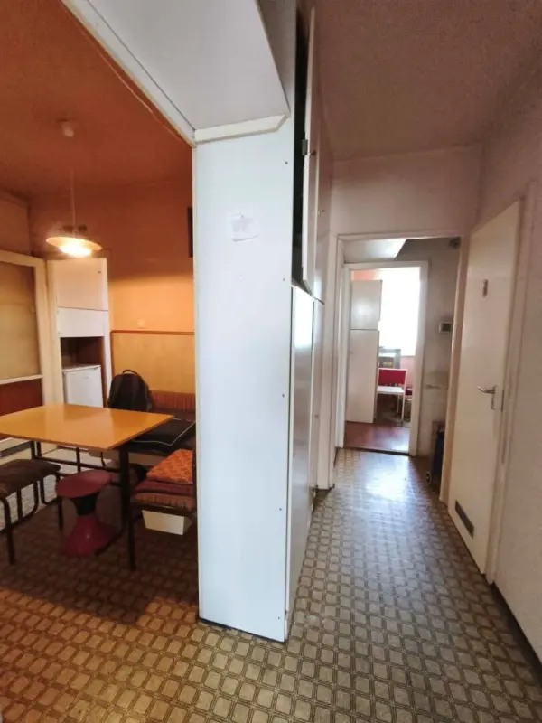 Eladó panellakás, Budapest, III. kerület 1+2 szoba 51 m² 65 M Ft