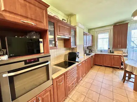 Eladó panellakás, Budapest, XI. kerület 3 szoba 66 m² 97 M Ft