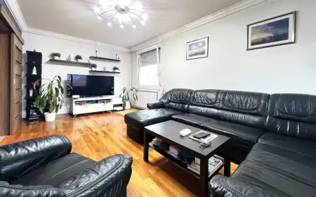 Eladó panellakás, Budapest, XV. kerület 3 szoba 68 m² 77.5 M Ft