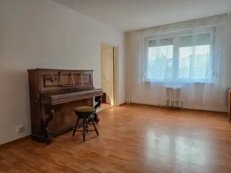 eladó panellakás, Budapest, XV. kerület