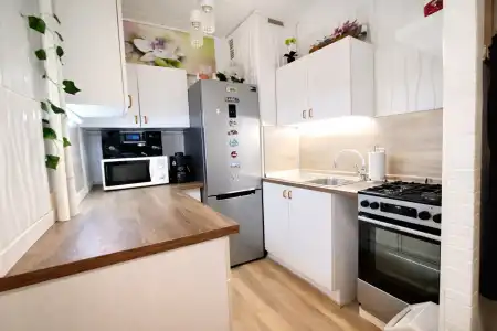 Eladó panellakás, Budapest, XV. kerület 2 szoba 45 m² 64.9 M Ft