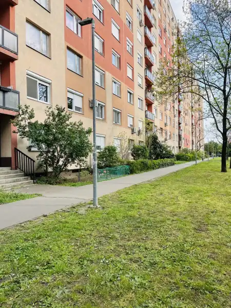 Eladó panellakás, Budapest, XV. kerület 3 szoba 71 m² 78 M Ft