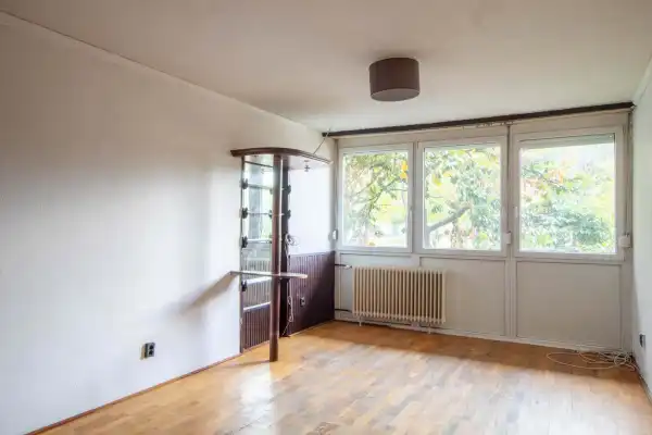 Eladó panellakás, Budapest, XX. kerület 3 szoba 65 m² 69 M Ft