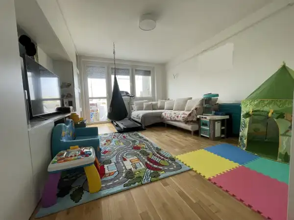 Eladó panellakás, Budapest, XXI. kerület 3 szoba 62 m² 67.3 M Ft