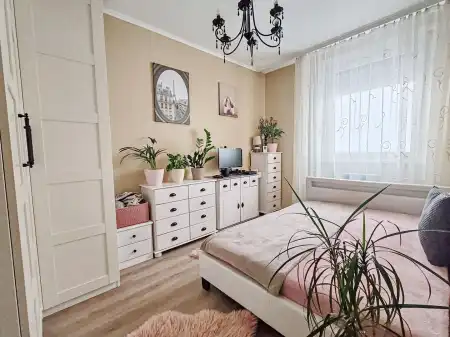 Eladó panellakás, Budapest, XXI. kerület 1+1 szoba 46 m² 54.9 M Ft