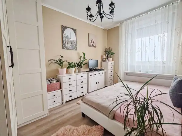 Eladó panellakás, Budapest, XXI. kerület 1+1 szoba 46 m² 54.9 M Ft