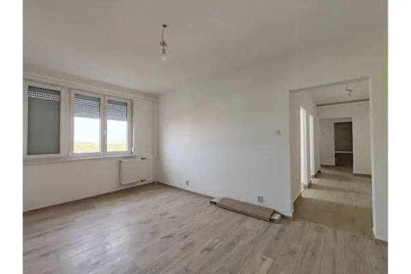 Eladó panellakás, Budapest, XXI. kerület 1+2 szoba 59 m² 64.9 M Ft