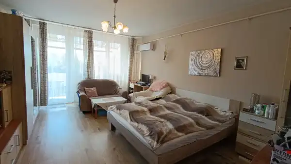 Eladó panellakás, Budapest, XXI. kerület 3 szoba 64 m² 57.9 M Ft