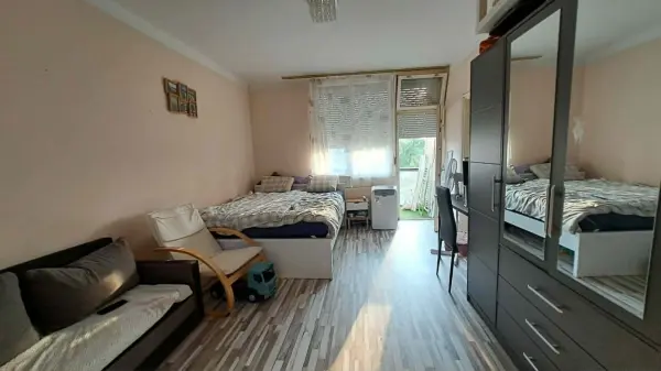 Eladó panellakás, Dorog 2 szoba 50 m² 40.6 M Ft