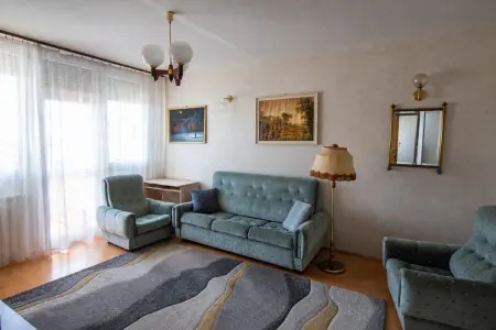 Eladó panellakás, Dunakeszi 2+1 szoba 71 m² 68 M Ft