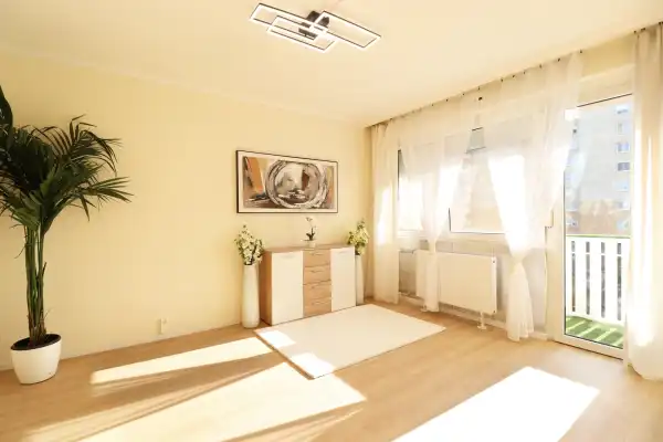 Eladó panellakás, Dunaújváros 2 szoba 57 m² 40.99 M Ft