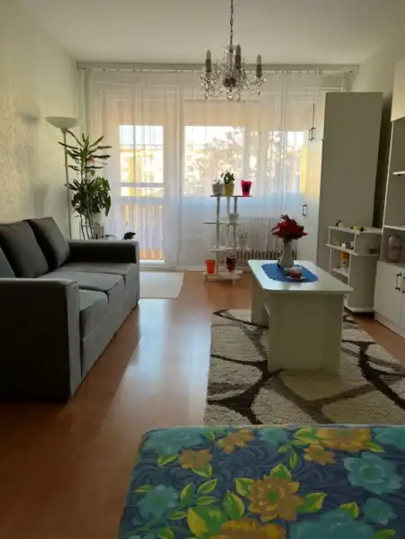 Eladó panellakás, Dunaújváros 2 szoba 57 m² 28.9 M Ft