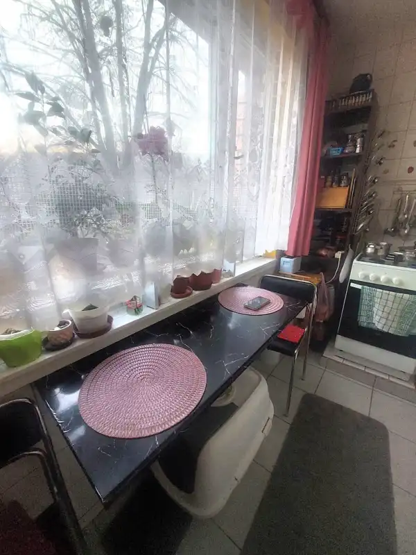 Eladó panellakás, Dunaújváros 2 szoba 47 m² 23.9 M Ft