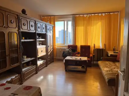 eladó panellakás, Dunaújváros