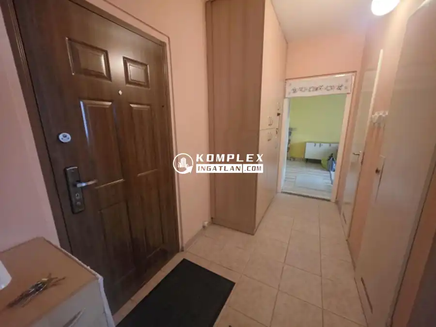 eladó panellakás, Dunaújváros