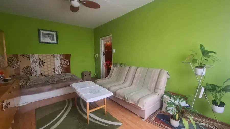 eladó panellakás, Dunaújváros