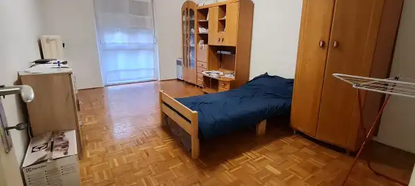 Eladó panellakás, Dunaújváros 1+1 szoba 44 m² 25.5 M Ft