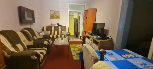 Eladó panellakás, Dunaújváros 2+1 szoba 56 m² 32.5 M Ft