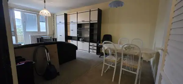 Eladó panellakás, Dunaújváros 2 szoba 53 m² 29.4 M Ft