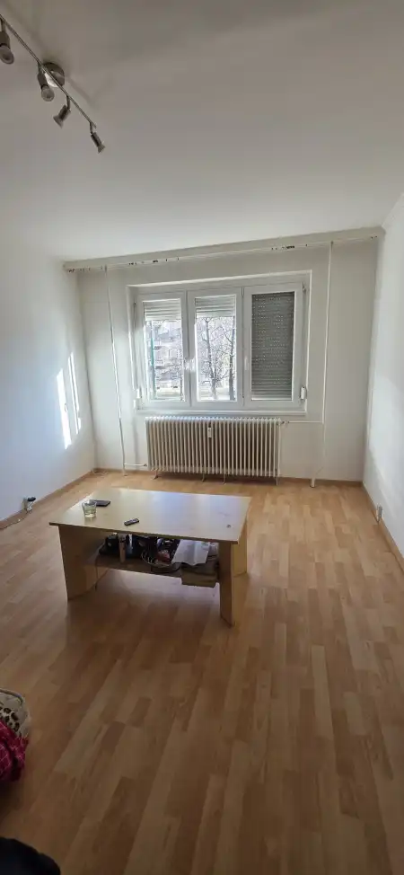 Eladó panellakás, Dunaújváros 1 szoba 35 m² 23.8 M Ft