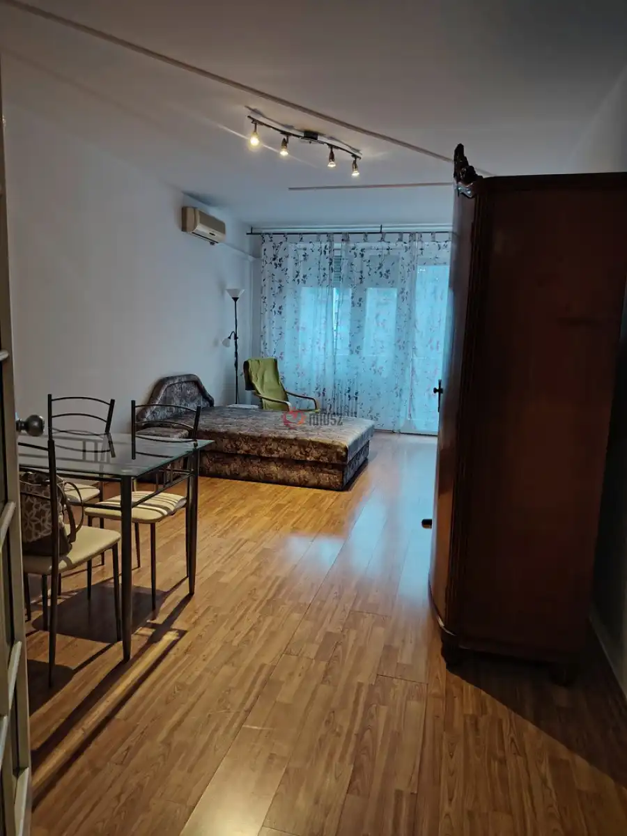 eladó panellakás, Dunaújváros