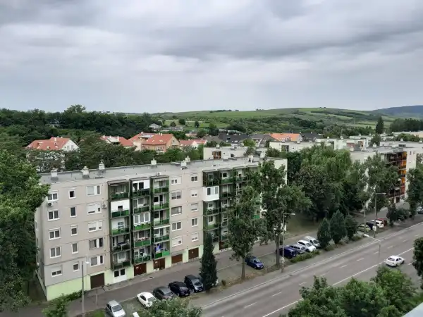 Eladó panellakás, Eger 2 szoba 53 m² 36.9 M Ft