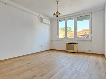Eladó panellakás, Eger 3 szoba 55 m² 52.9 M Ft