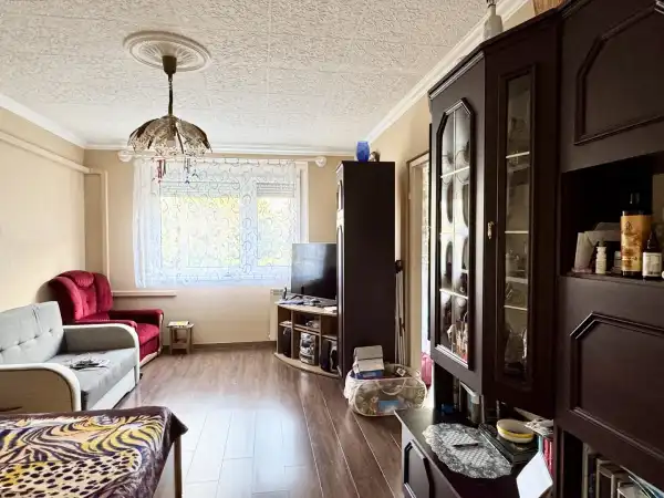 Eladó panellakás, Eger 2+1 szoba 61 m² 47.5 M Ft