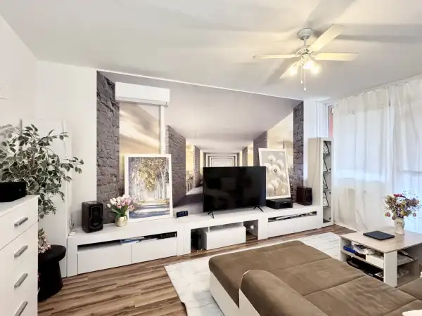 Eladó panellakás, Eger 2 szoba 57 m² 42.9 M Ft