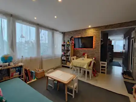 eladó panellakás, Gödöllő