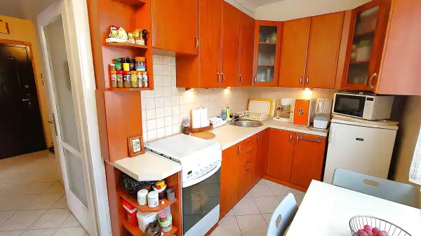 Eladó panellakás, Győr 3+1 szoba 67 m² 51.8 M Ft