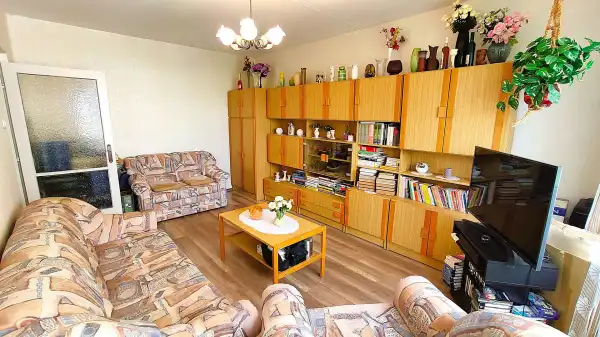 Eladó panellakás, Győr 3+1 szoba 67 m² 51.8 M Ft