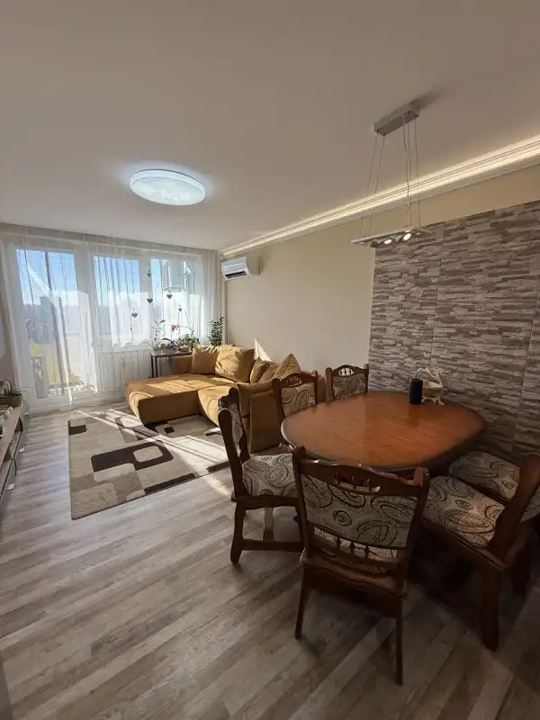 Eladó panellakás, Győr 2 szoba 55 m² 53.9 M Ft