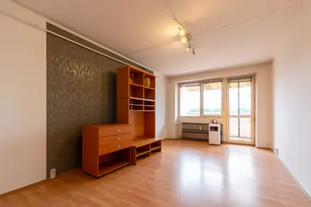 eladó panellakás, Győr