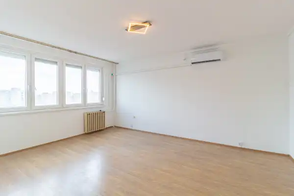 Eladó panellakás, Kecskemét 2 szoba 55 m² 44.5 M Ft