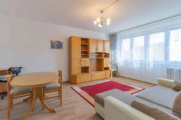 Eladó panellakás, Kiskunfélegyháza 2 szoba 55 m² 35.5 M Ft
