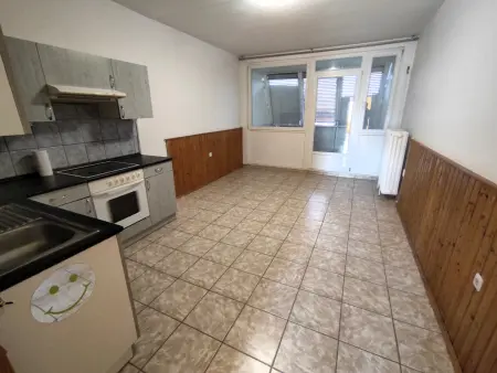 Eladó panellakás, Mohács 3 szoba 59 m² 29.5 M Ft