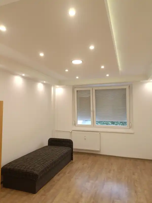 Eladó panellakás, Mosonmagyaróvár 2+1 szoba 53 m² 52 M Ft