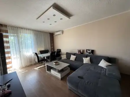 eladó panellakás, Nyíregyháza