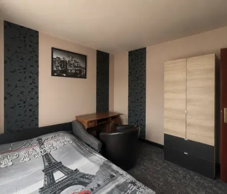 Eladó panellakás, Oroszlány 2 szoba 53 m² 33.5 M Ft