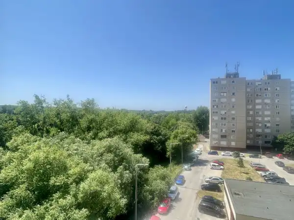 Eladó panellakás, Oroszlány 1+2 szoba 53 m² 24.8 M Ft