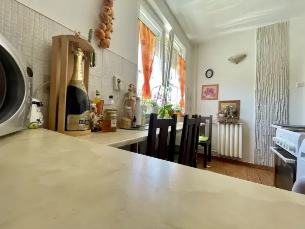 Eladó panellakás, Oroszlány 2 szoba 49 m² 34.5 M Ft