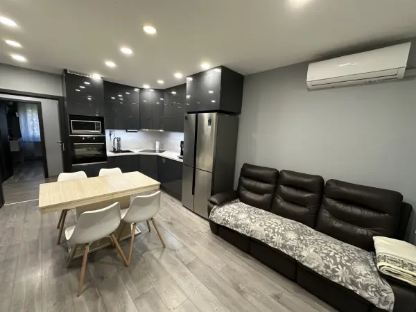Eladó panellakás, Paks 2+1 szoba 58 m² 54.9 M Ft