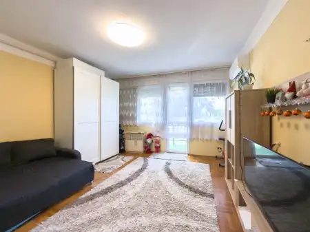 Eladó panellakás, Rétság 3 szoba 58 m² 41.9 M Ft